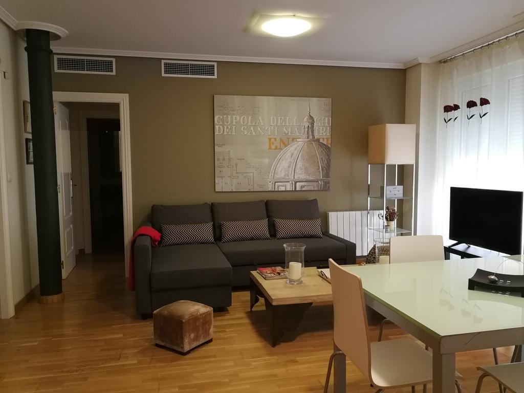 18 Torres El Pilar Apartment ซาราโกซา ภายนอก รูปภาพ