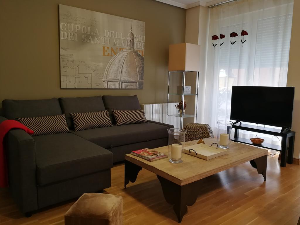 18 Torres El Pilar Apartment ซาราโกซา ภายนอก รูปภาพ